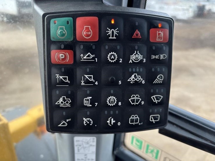 2023-john-deere-544-image-33