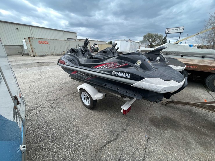 #1490-•-double-pwc-shorelander-trailer-&-waverunners-image-8