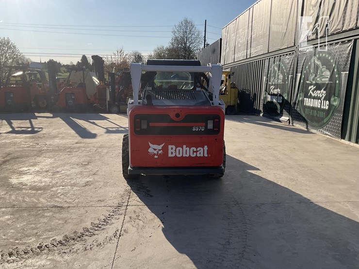 2020-bobcat-s570-image-3
