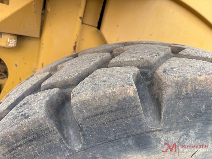 2008-caterpillar-it38g-image-17