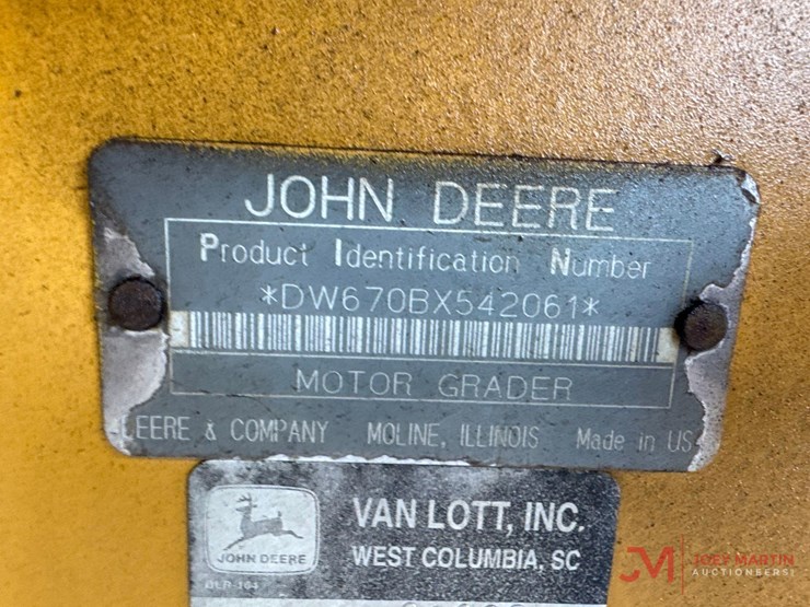 1993-deere-670b-image-42