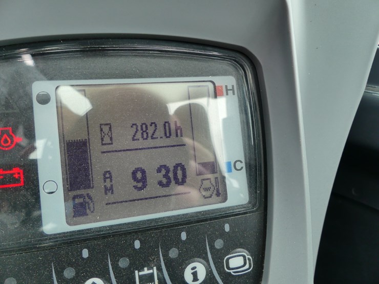 kubota-kx040-4-image-16