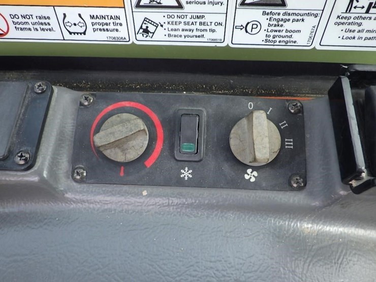 2017-jlg-g5-18a-image-37