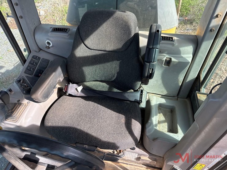 2006-volvo-g940-image-36
