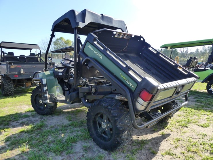 2013-john-deere-825i-image-4