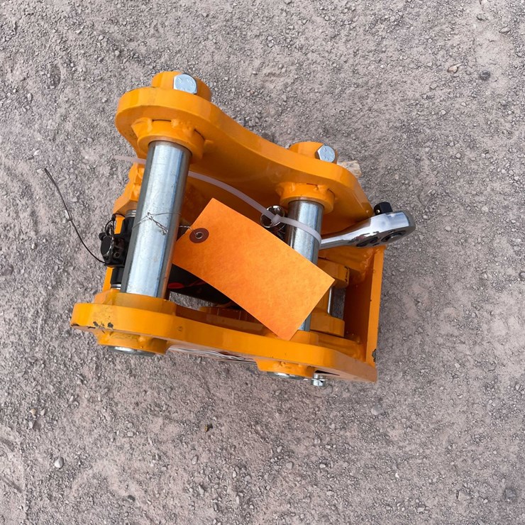 #3106 • Unused 2026 Excavator Quick Hitch