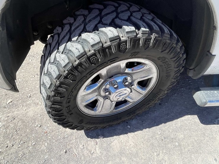 2016-dodge-2500-image-5