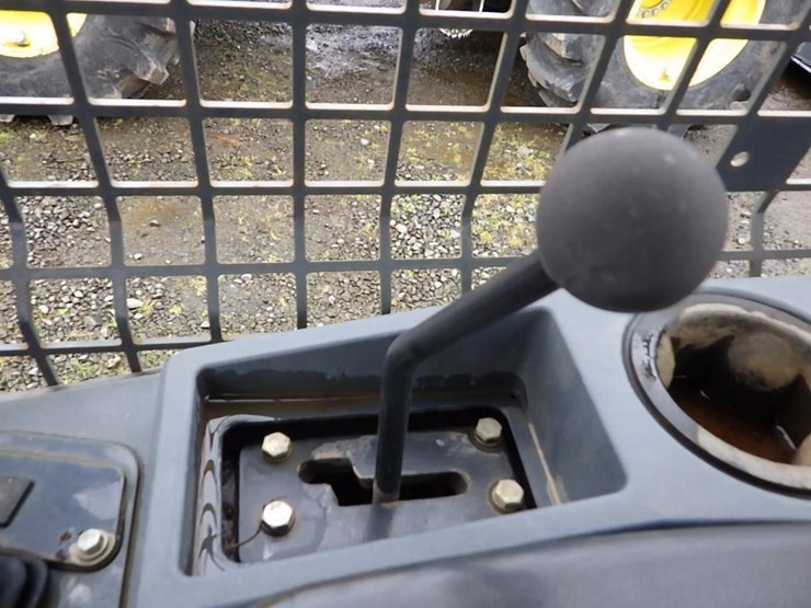 2016-deere-650k-image-48