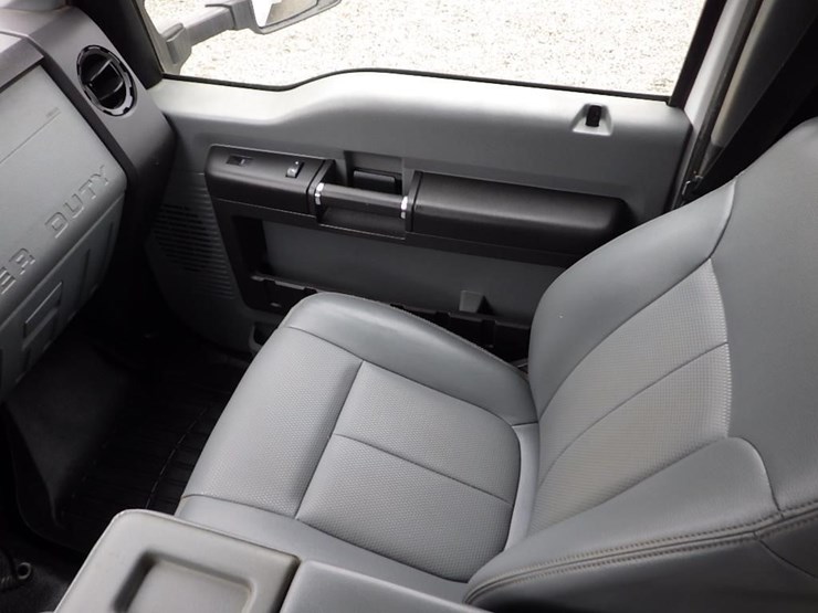 2015-ford-f550-image-44