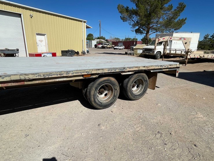 #158-•-2013-big-t-gooseneck-trailer-(has-nm-title)-image-5