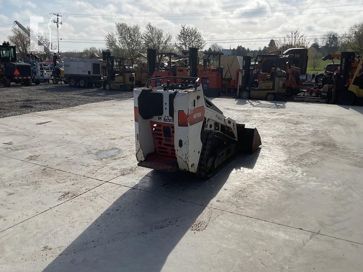 2016-bobcat-mt85-image-4