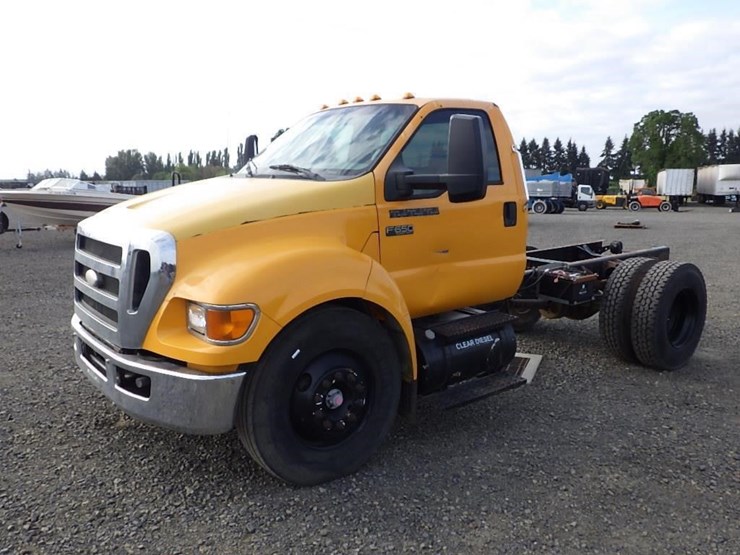 2009-ford-f650-image-1