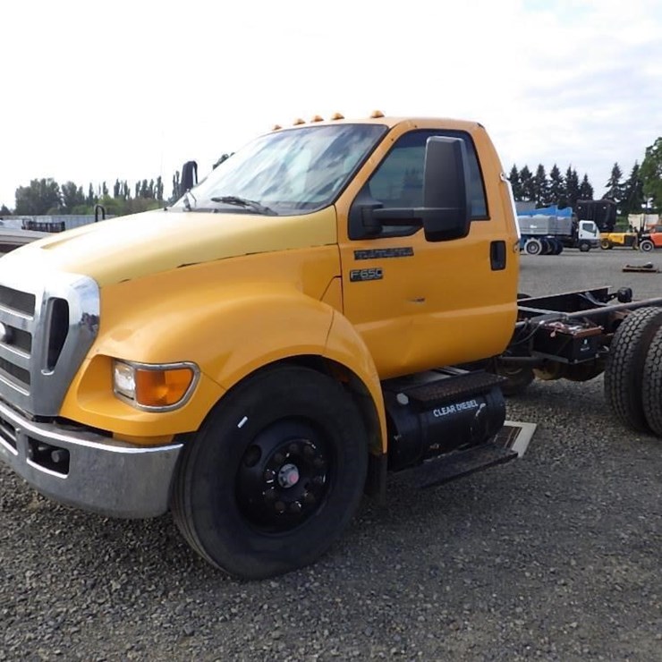 2009 FORD F650