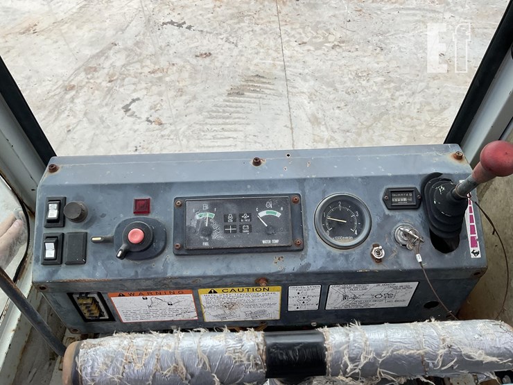 2010-ihi-ic70-image-12