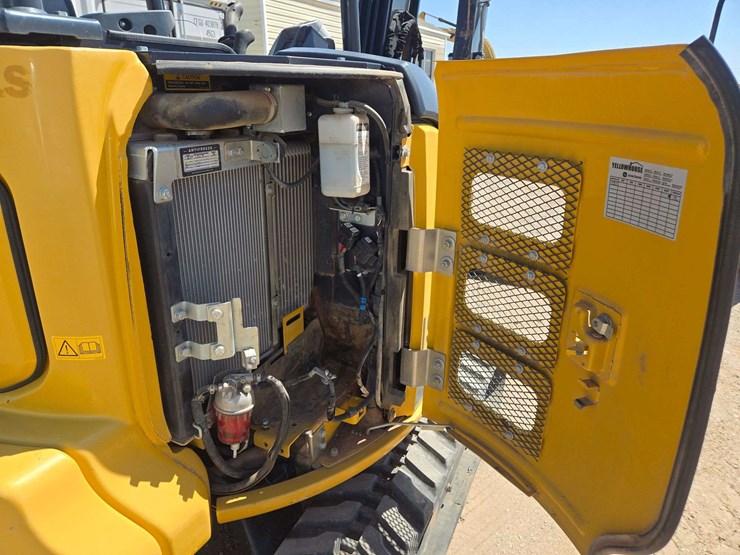 2015-deere-35g-image-12