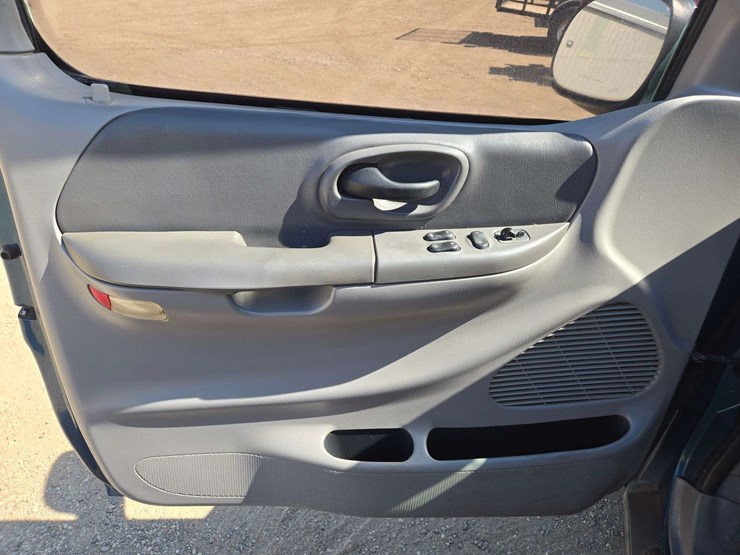 2000-ford-f150-image-12