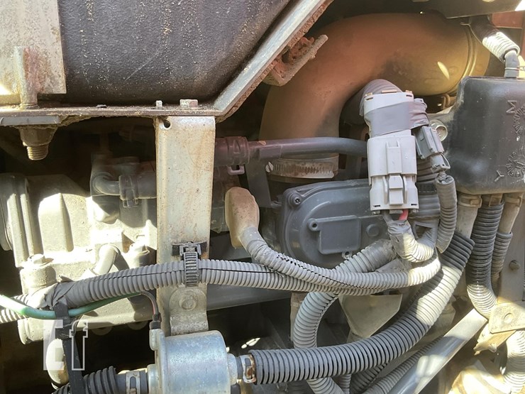 2018-kubota-l47-image-16