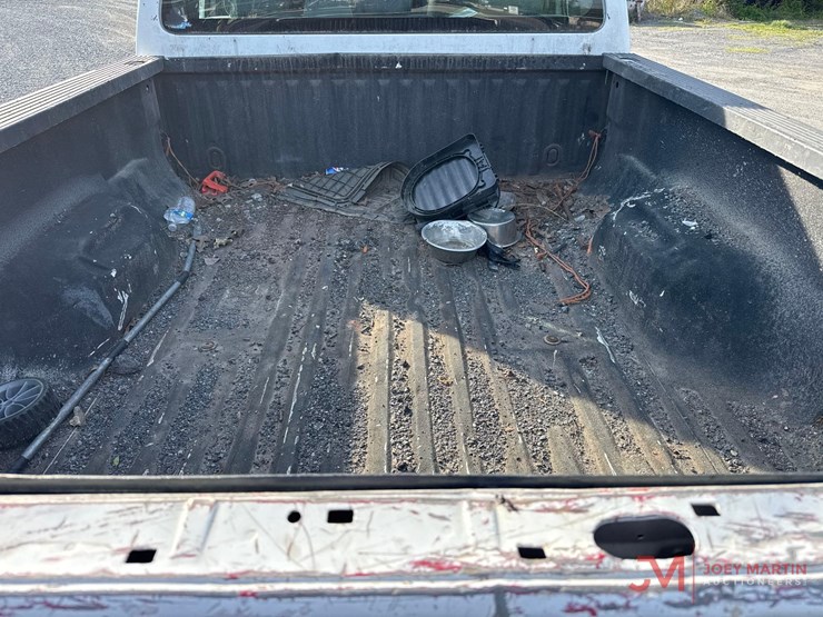 2015-ford-f250-xl-image-15