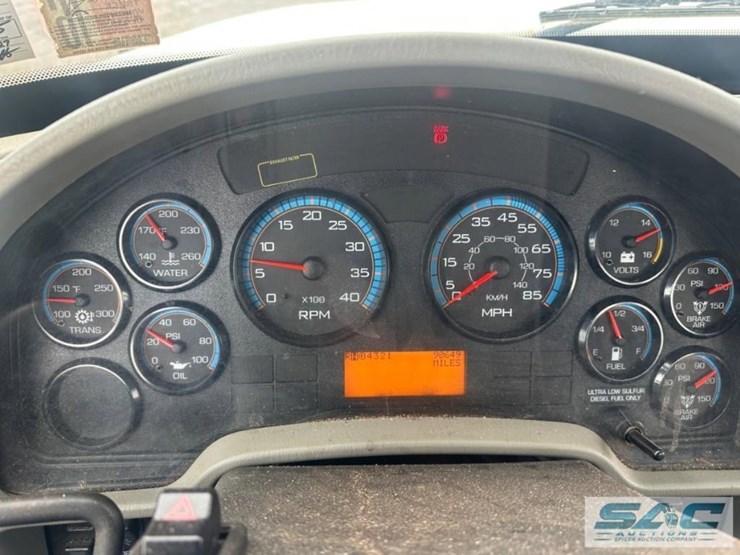 2012-international-durastar-4300-image-15