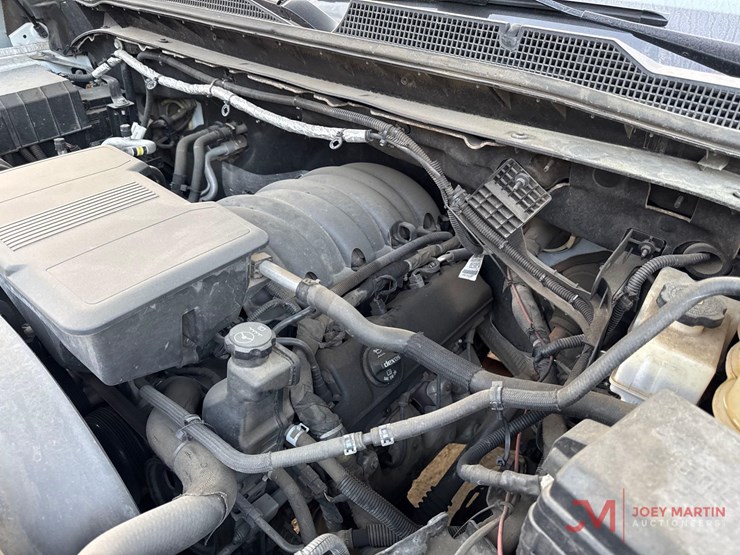2021-chevrolet-silverado-2500-image-17
