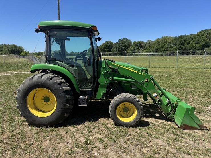 2018-john-deere-4066r-image-5