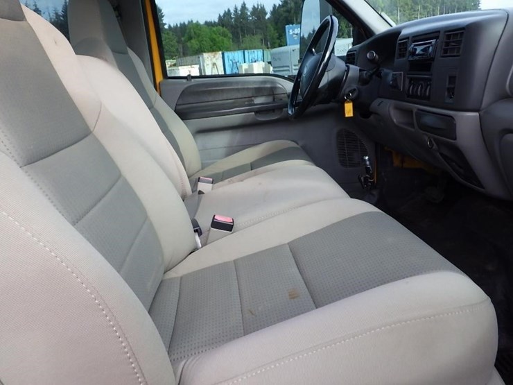 2009-ford-f650-image-32