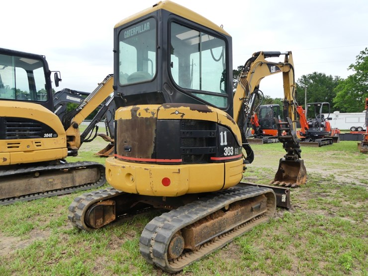 2005-caterpillar-303-image-3