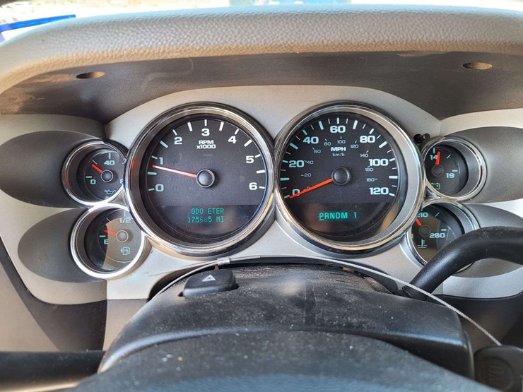 2008-chevrolet-silverado-2500-image-16