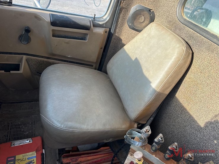 1995-international-4900-image-29