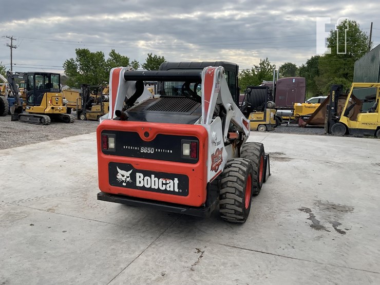 2014-bobcat-s650-image-4