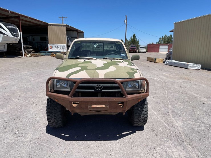 2000-toyota-tacoma-image-3