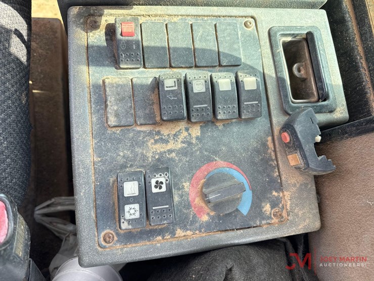 2008-caterpillar-it38g-image-30