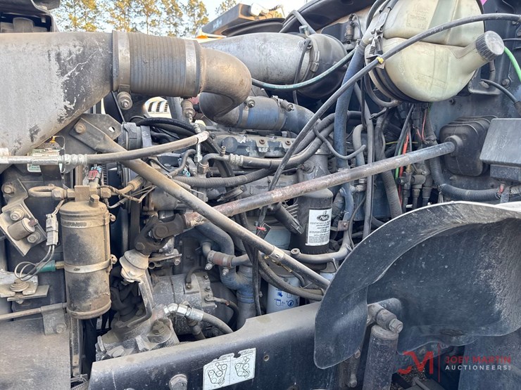 2007-mack-gv713-grantie-tri-axle-dump-truck-image-21