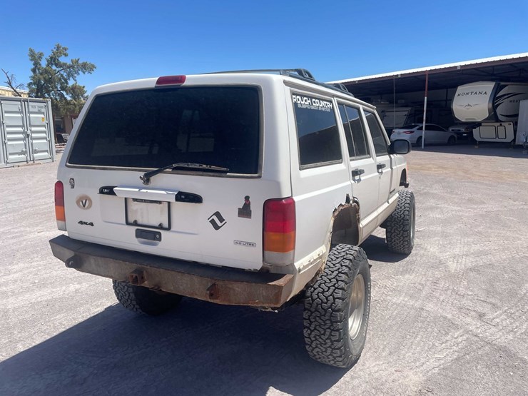 #152-•-2000-jeep-4x4-(has-tx-rebuilt-salvage-title)-image-3