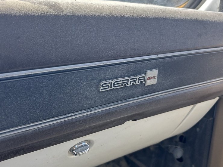 chevy-top-kick-spreader-truck-image-24