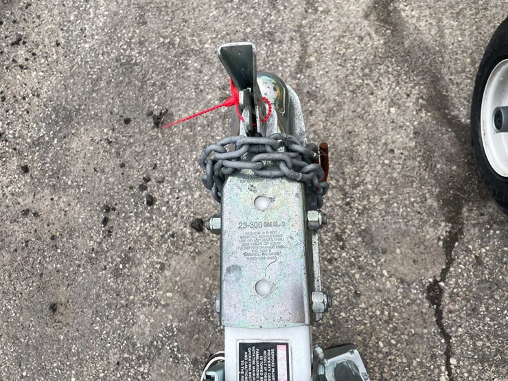 #1492-•-(2)-sea-doos-with-trailer-(both-have-registration-card)-(of)-image-10