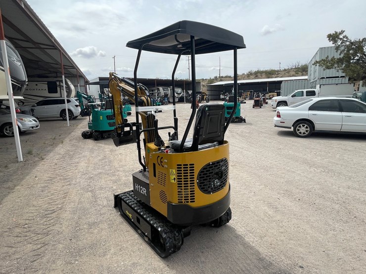 #3003-•-unused-2026-cfg-mini-excavator-image-7
