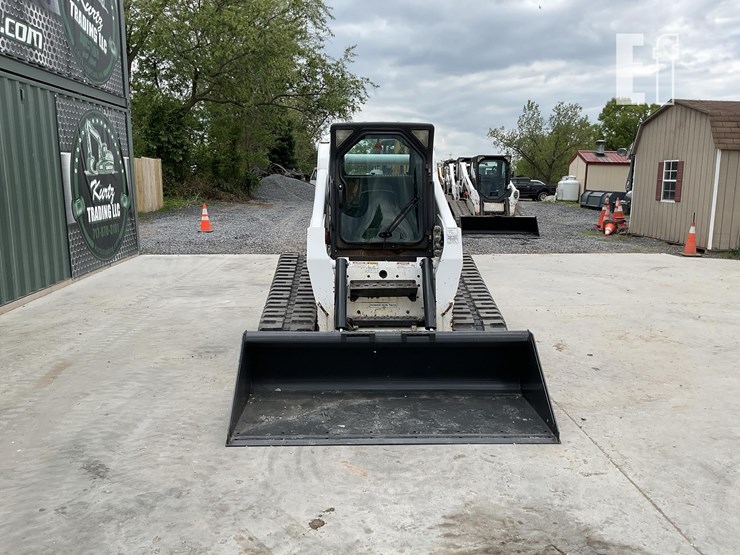 2010-bobcat-t300-image-7