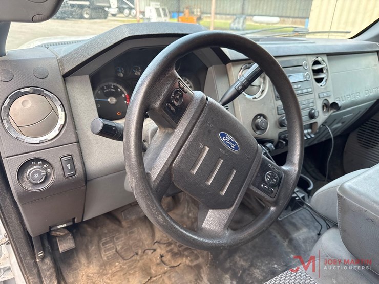 2015-ford-f250-xlt-image-17