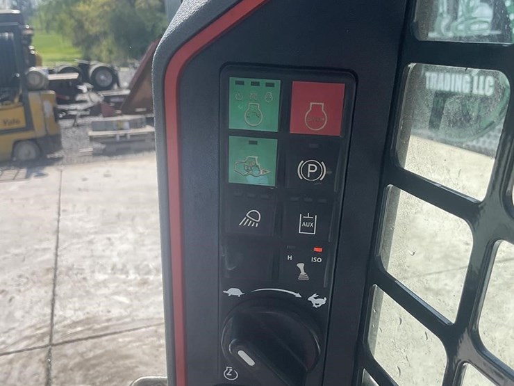 2020-bobcat-s76-image-15