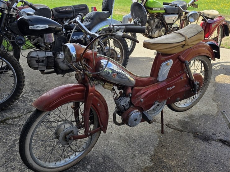 mobylette-scooter-image-1