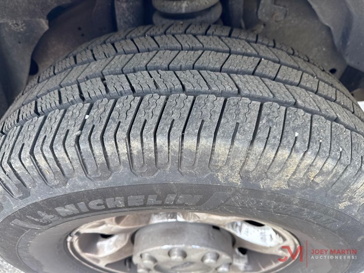 2015-ford-f250-xlt-image-11