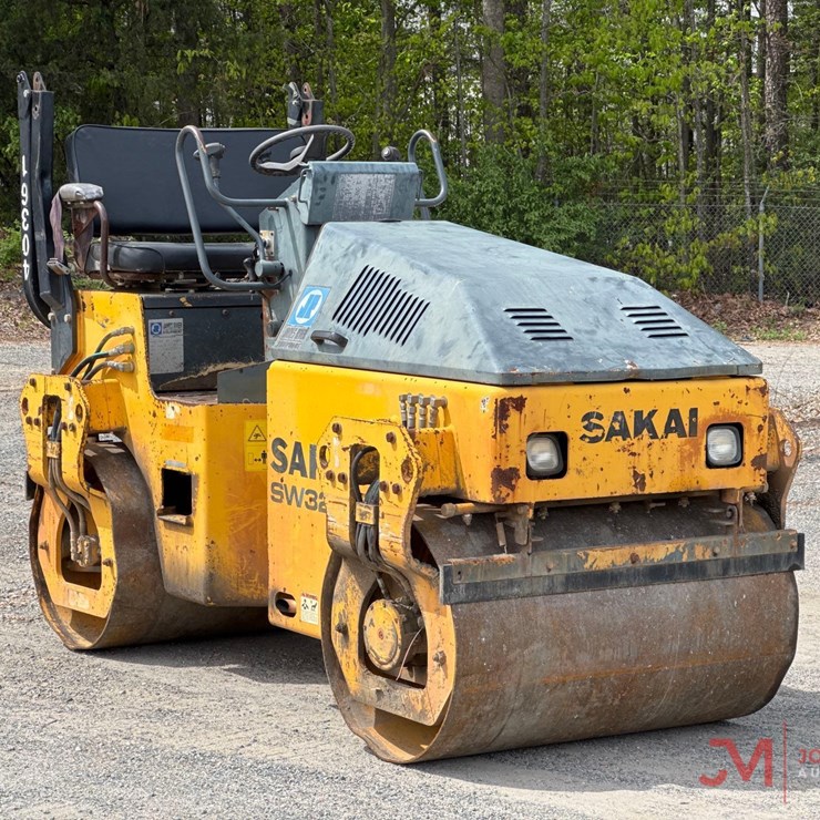 2015 SAKAI SW320-1