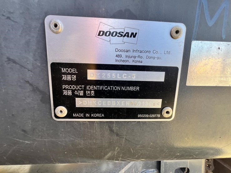 2017-doosan-dx255-lc-3-image-2