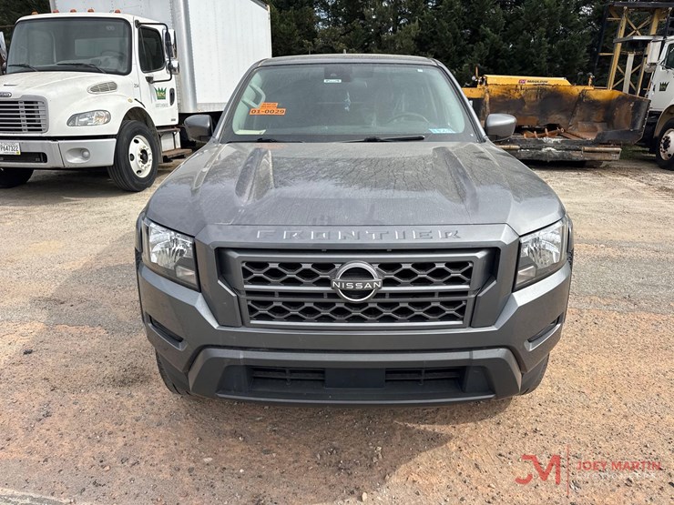 2022-nissan-frontier-image-7
