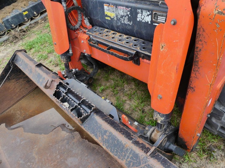 2020-kubota-svl95-2s-image-12