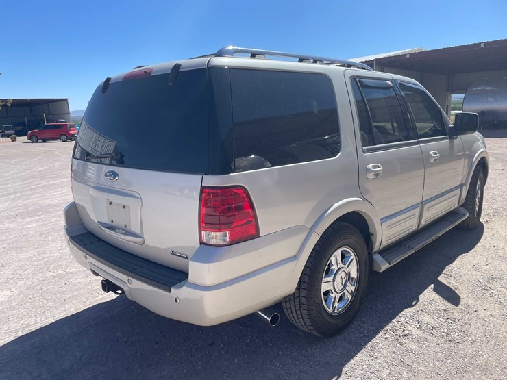 2006-ford-expedition-limited-image-3