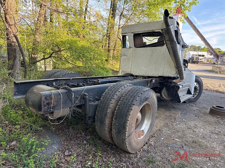 2018-kenworth-t270-image-2