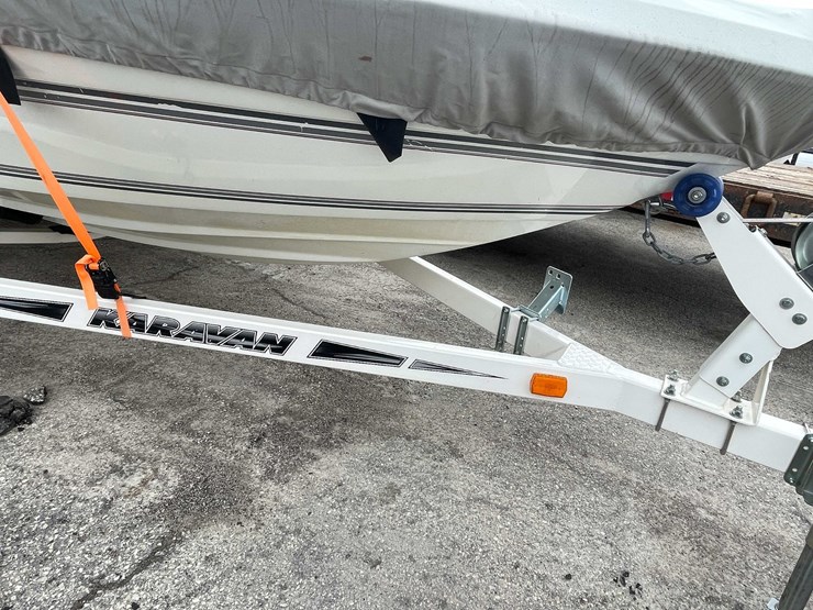#1489-•-1991-17'-renker-fiberglass-boat-(has-wi-title)-image-31