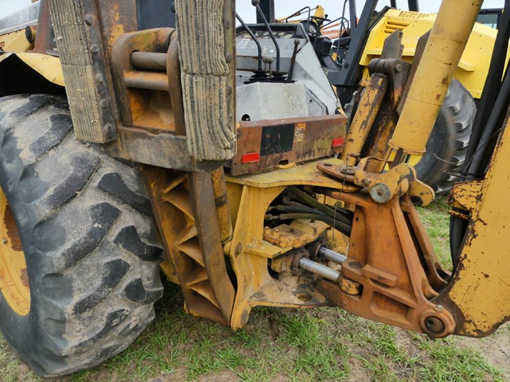 caterpillar-416b-image-7